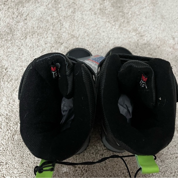 NWT Kids Totes Snow Boots 12M - Picture 5 of 8